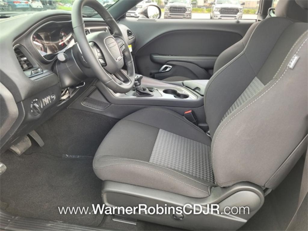 2023 Dodge Challenger R/T photo 5