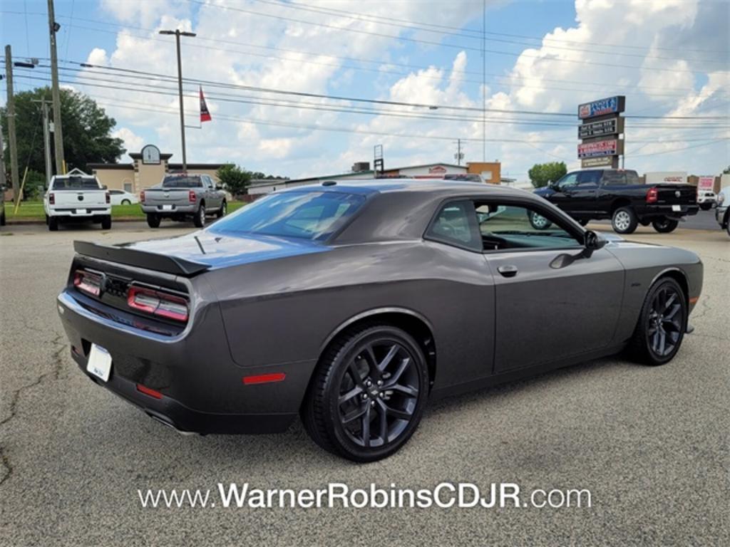 2023 Dodge Challenger R/T photo 10