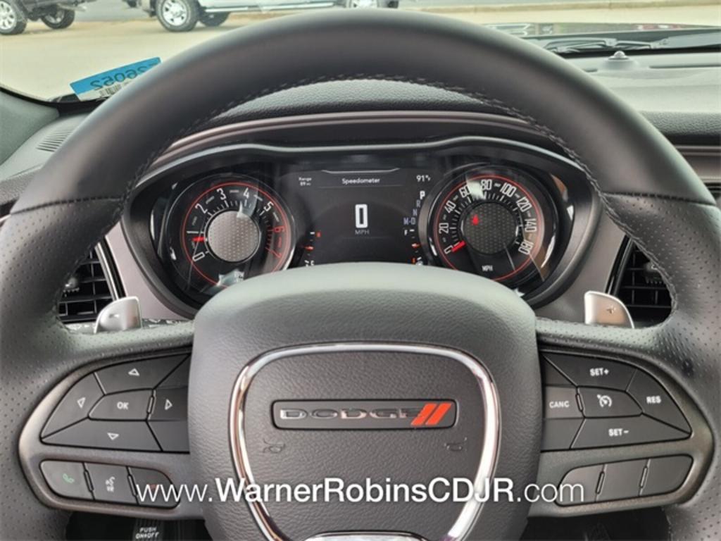 2023 Dodge Challenger R/T photo 18