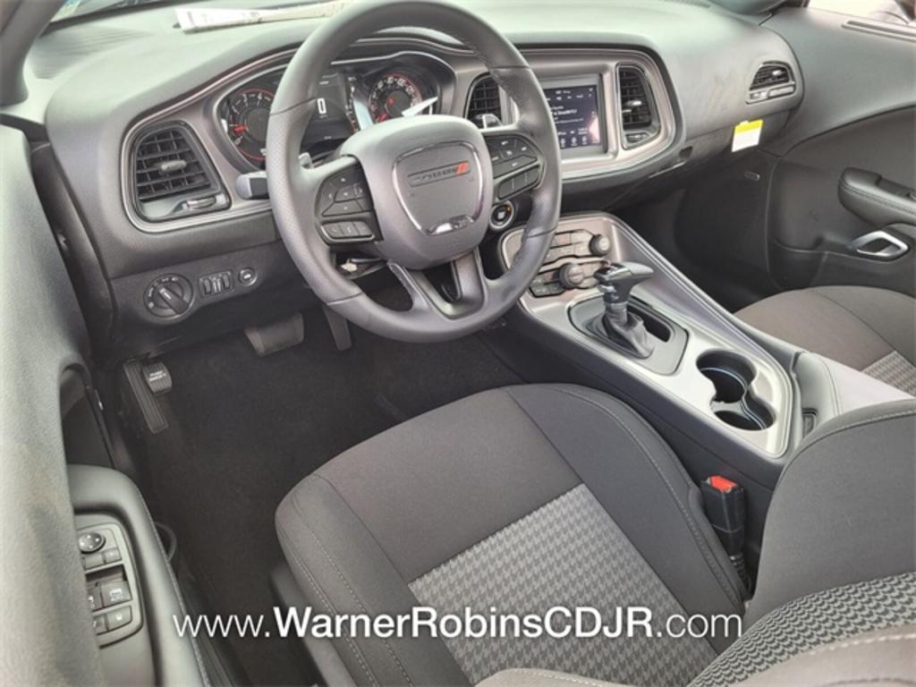 2023 Dodge Challenger R/T photo 7