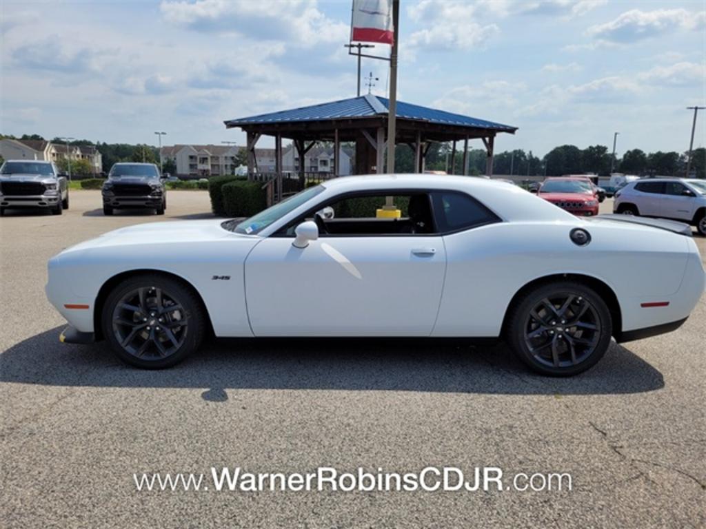 2023 Dodge Challenger - $43,392