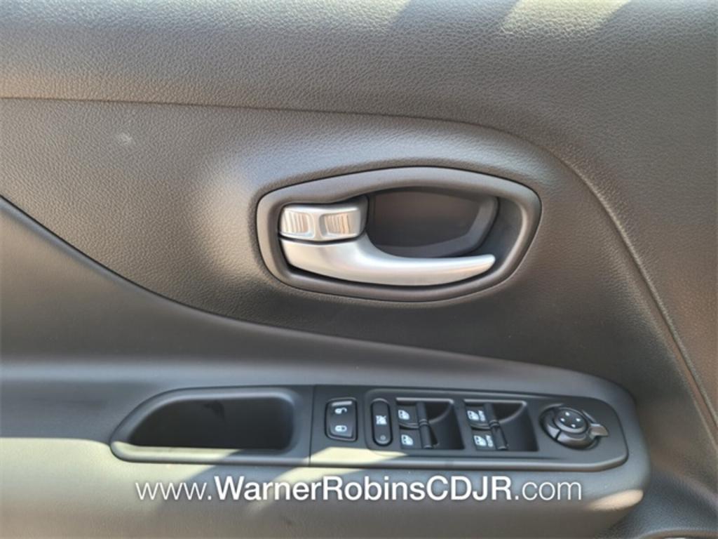 2023 Jeep Renegade - $30,329