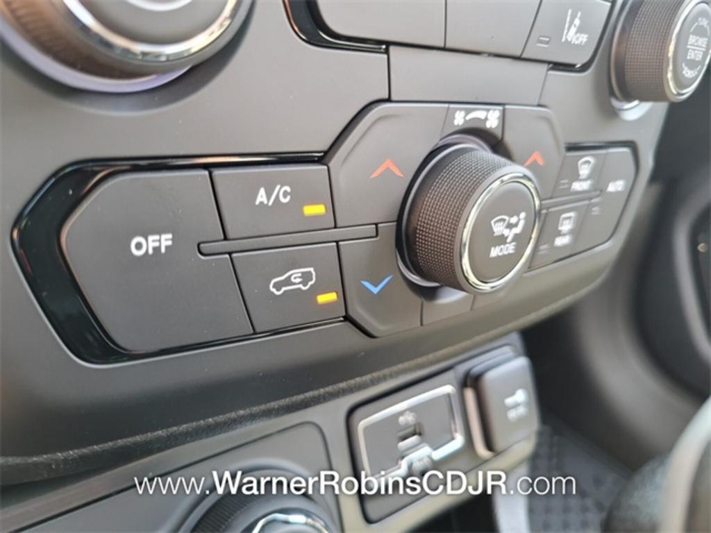 2023 Jeep Renegade - $30,329