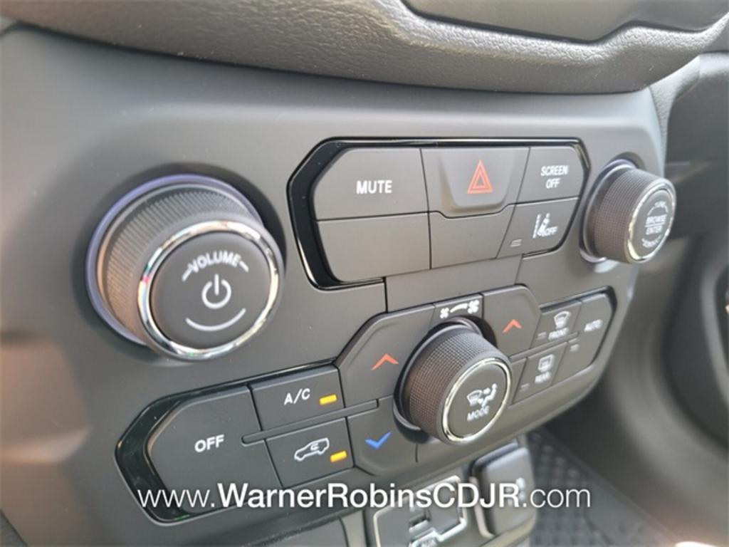 2023 Jeep Renegade - $30,329