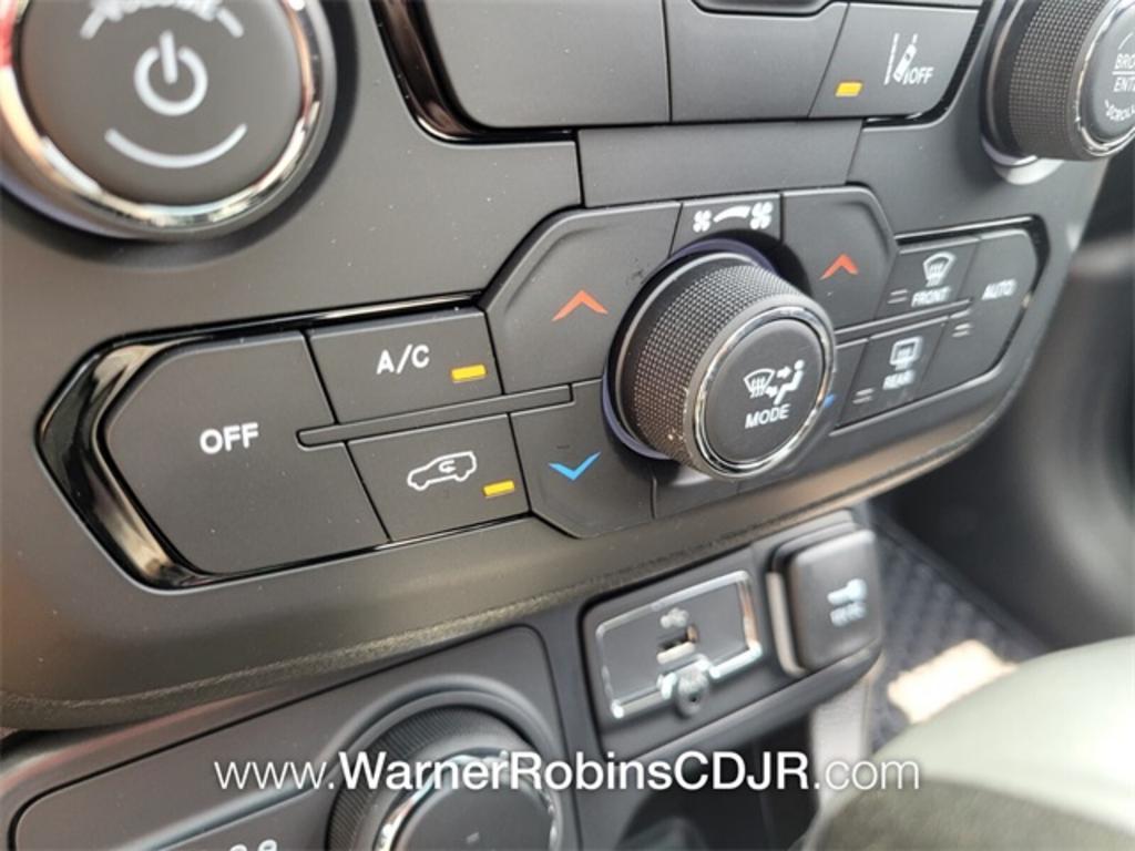 2023 Jeep Renegade - $28,932