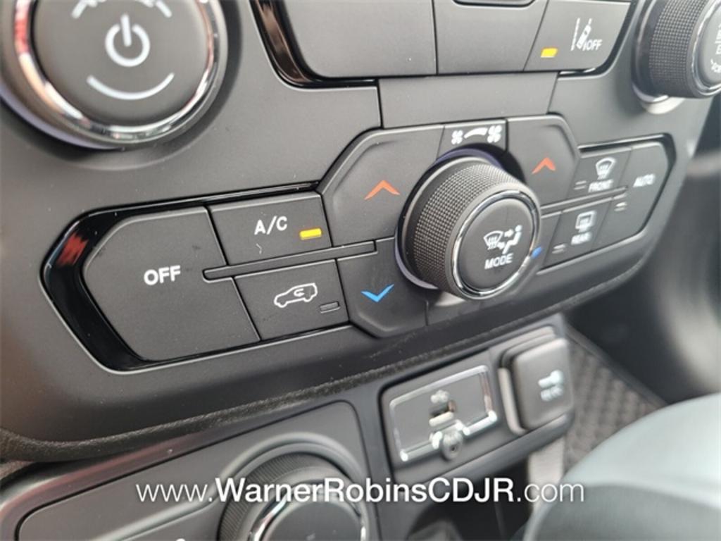 2023 Jeep Renegade - $28,932