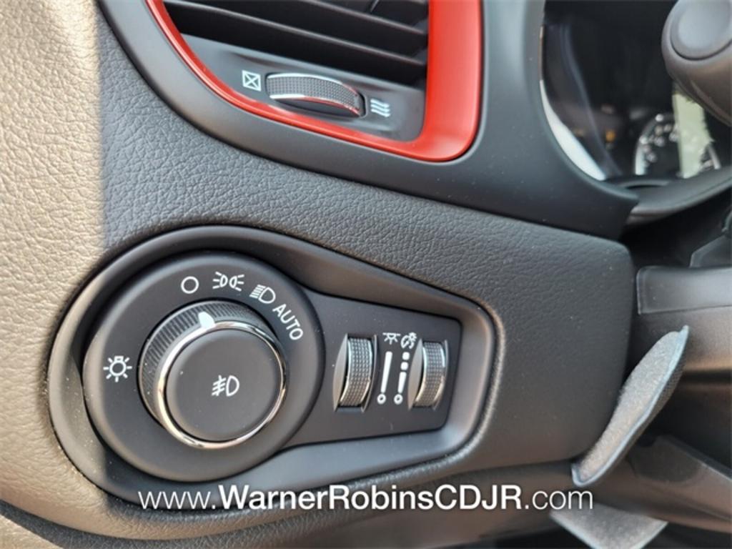 2023 Jeep Renegade - $35,749