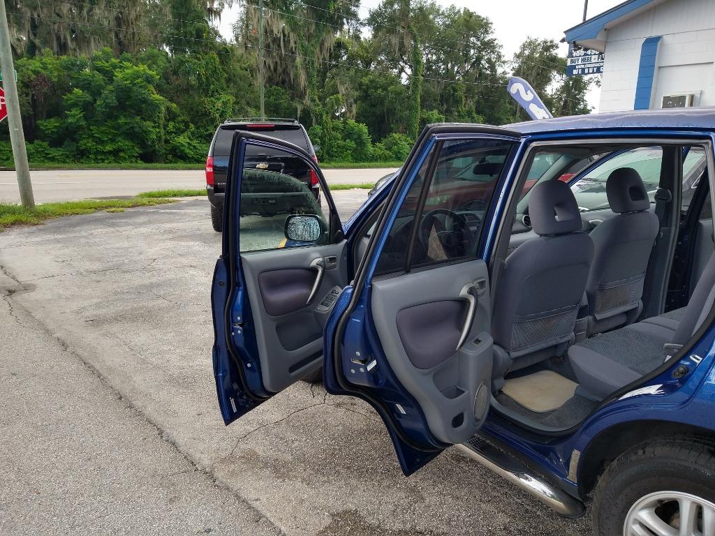 2003 Toyota RAV4