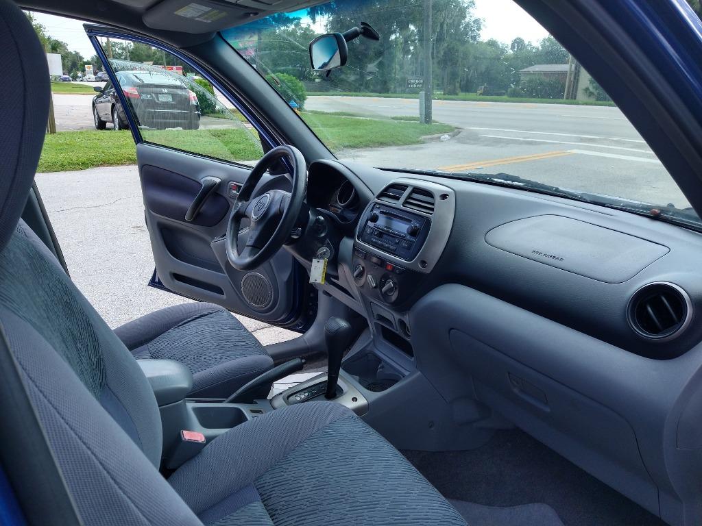 2003 Toyota RAV4
