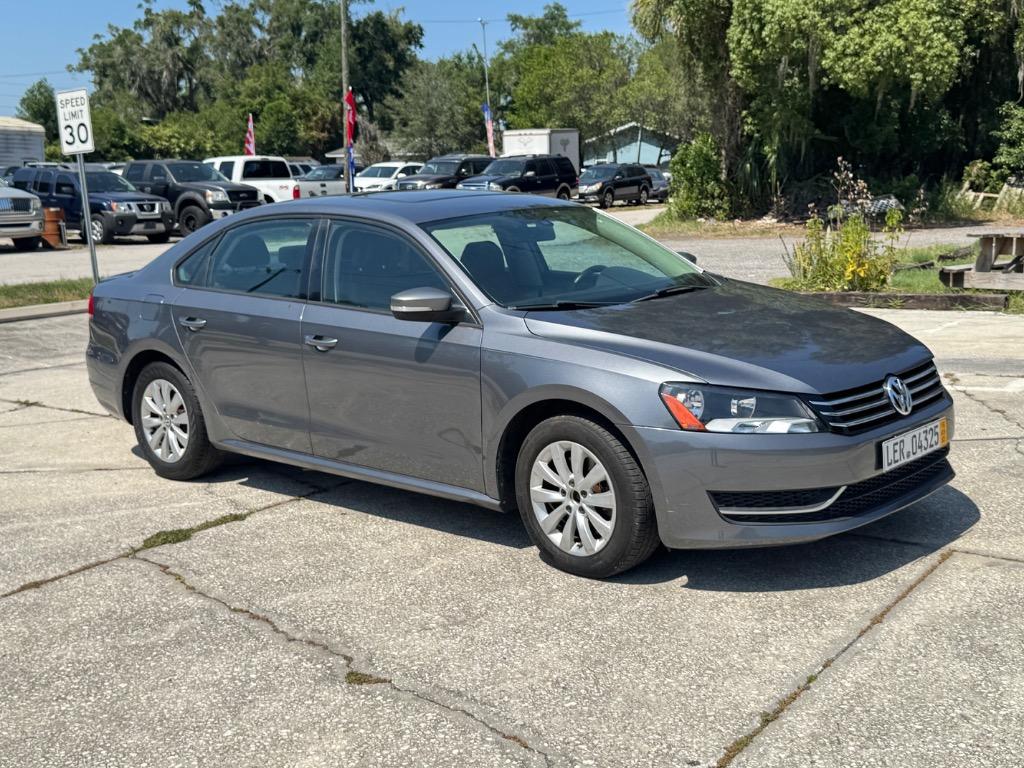 2015 Volkswagen Passat Wolfsburg