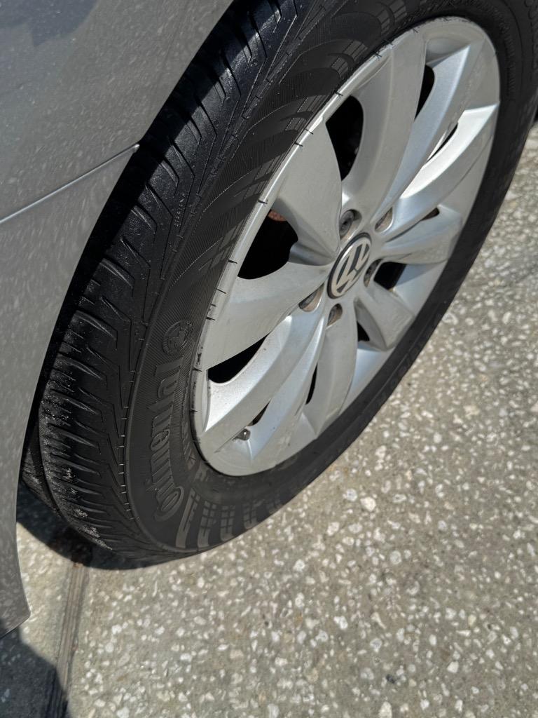 2015 Volkswagen Passat