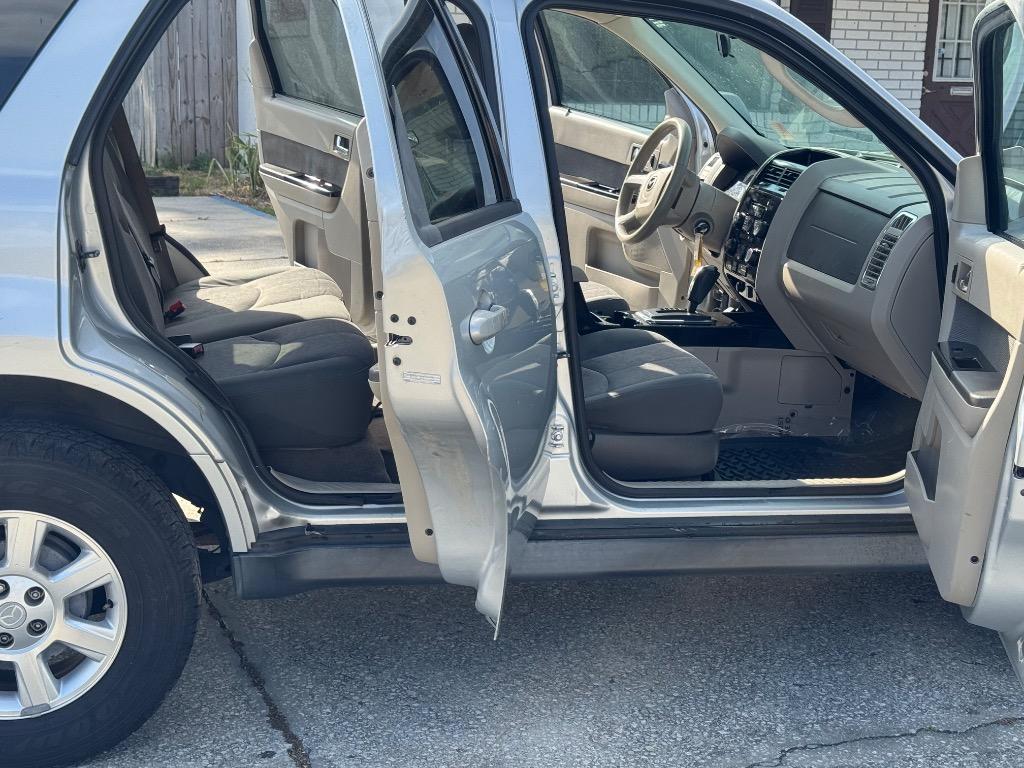 2009 MAZDA Tribute