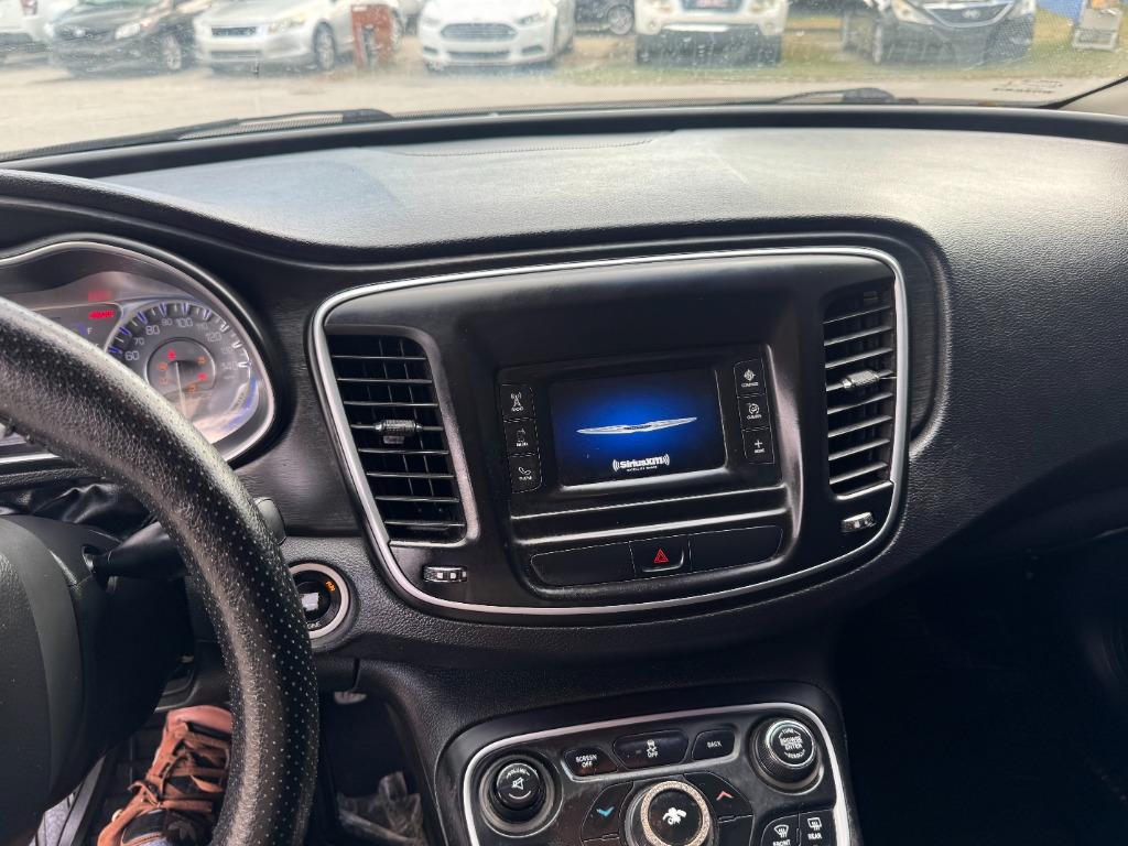 2015 Chrysler 200