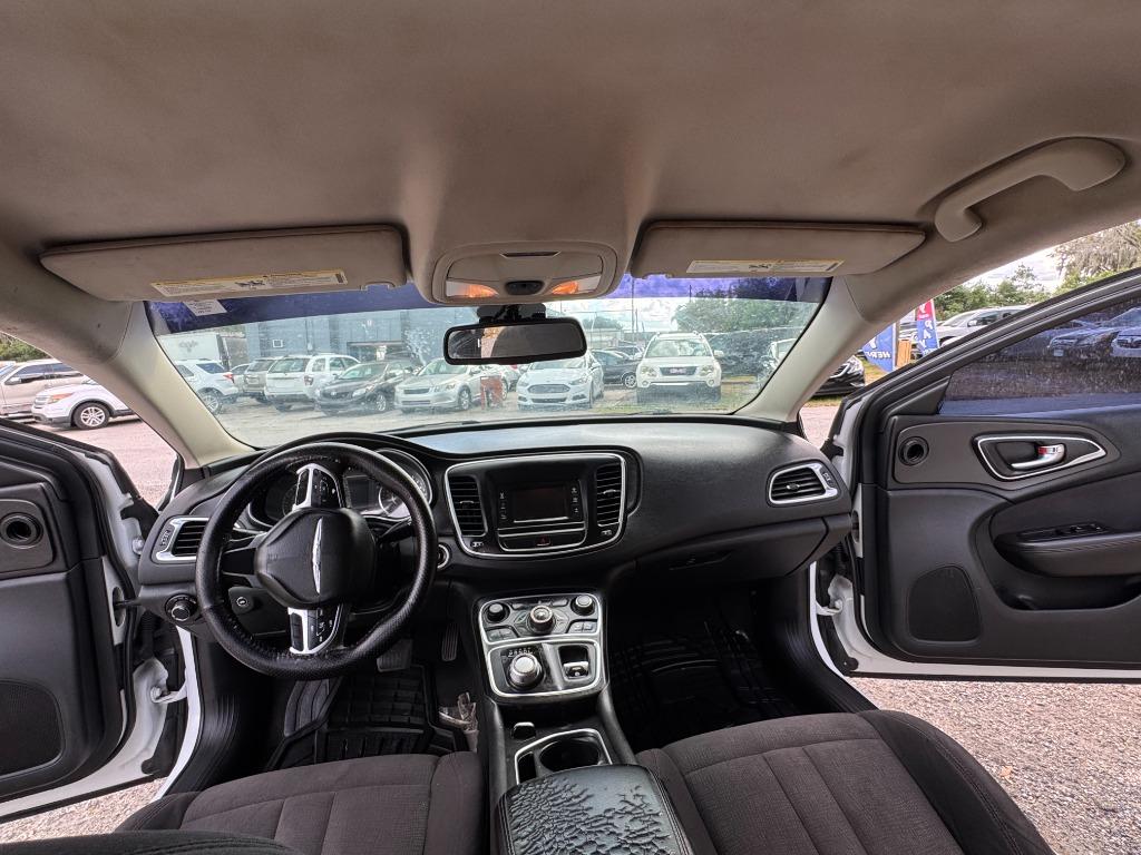 2015 Chrysler 200