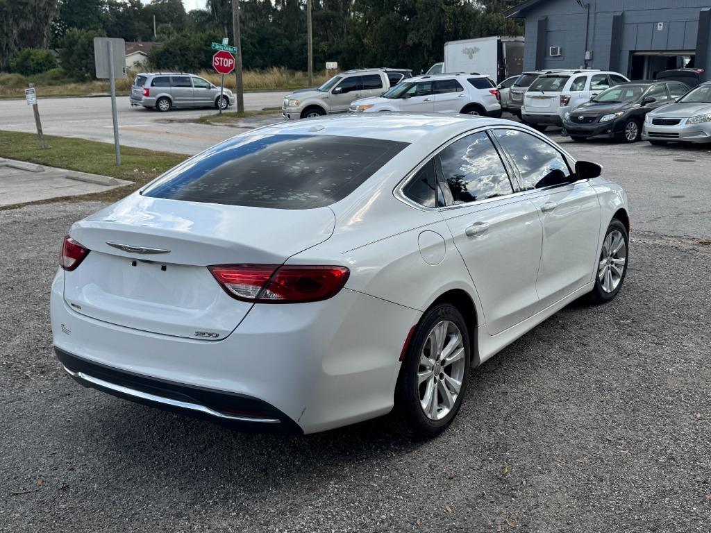 2015 Chrysler 200