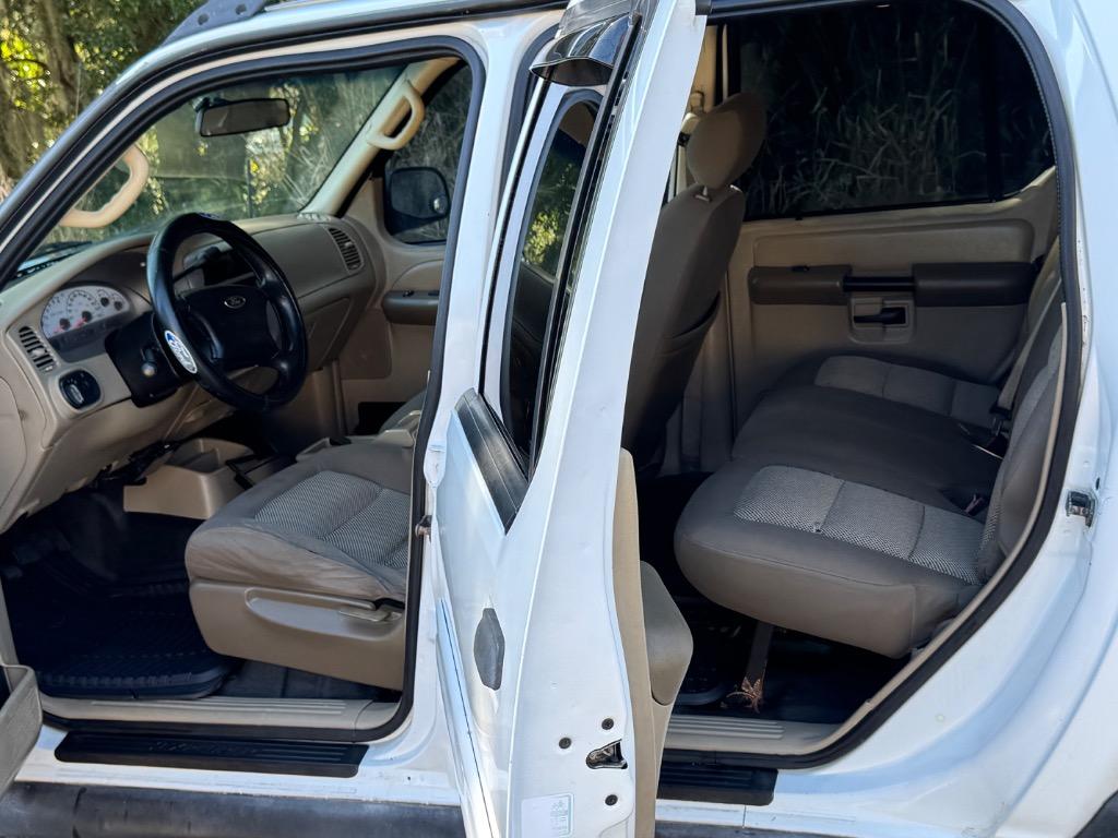2004 Ford Explorer