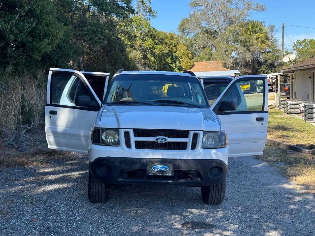 2004 Ford Explorer