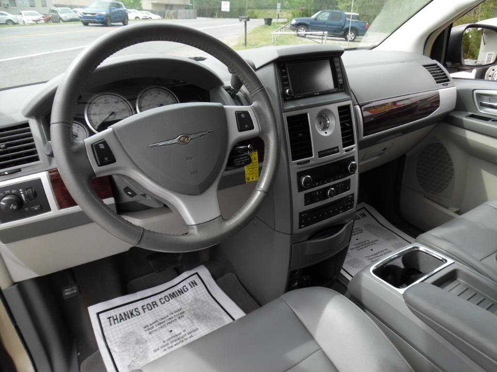 2010 Chrysler Town & Country Touring photo