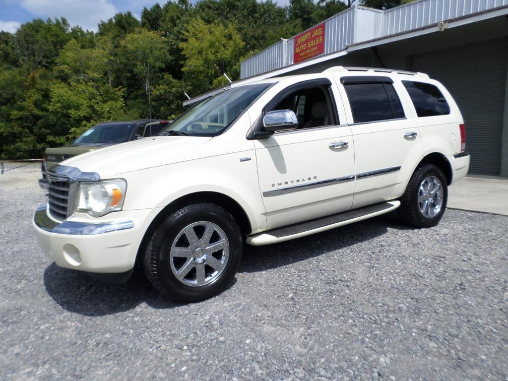 2008 Chrysler Aspen - $6,950