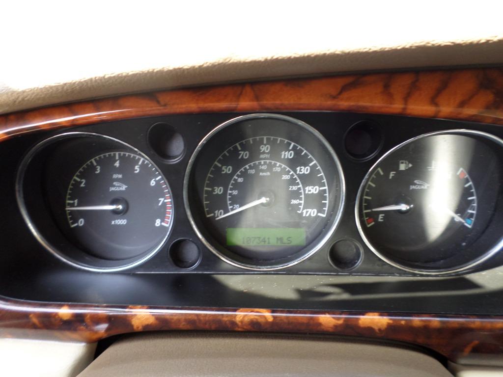 2008 Jaguar XJ-Series XJ8 L photo