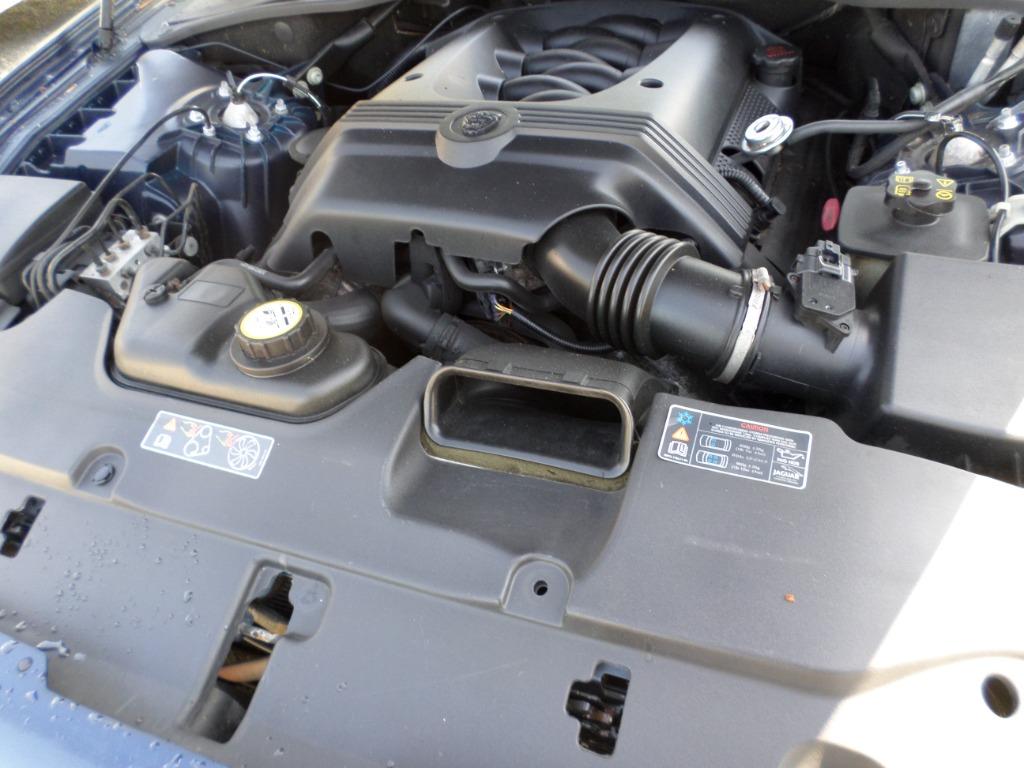 2008 Jaguar XJ-Series XJ8 L photo
