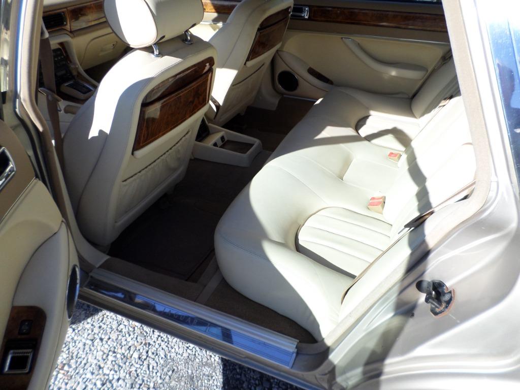 1997 Jaguar XJ-Series Vanden Plas photo