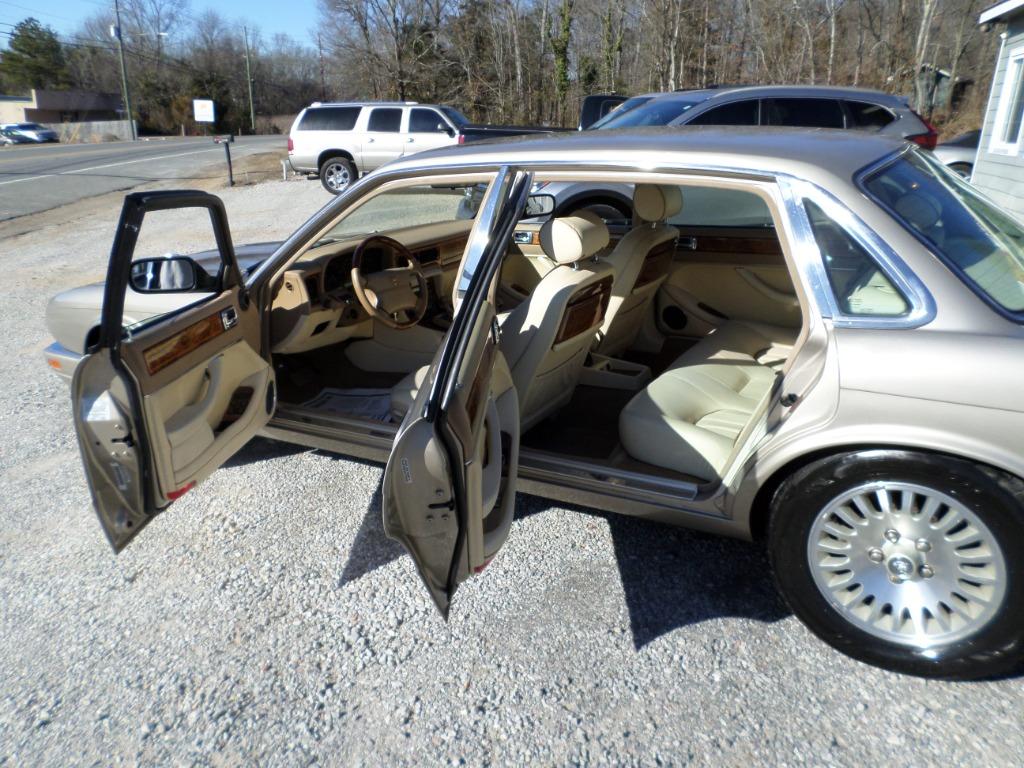 1997 Jaguar XJ-Series Vanden Plas photo