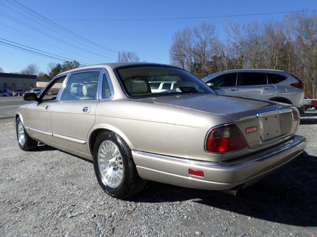 1997 Jaguar XJ-Series Vanden Plas photo