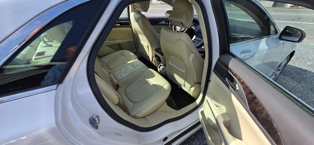 2014 Lincoln MKZ - $7,950