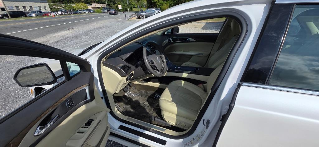 2014 Lincoln MKZ - $7,950