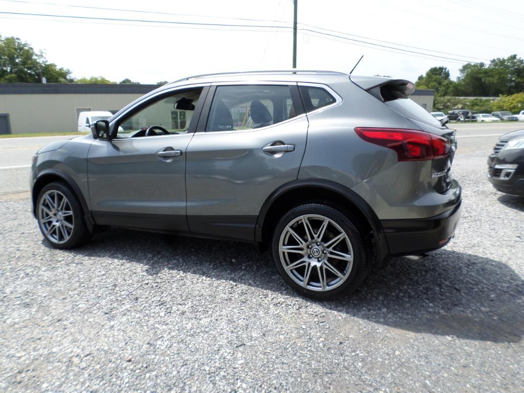 2019 Nissan Rogue - $10,500