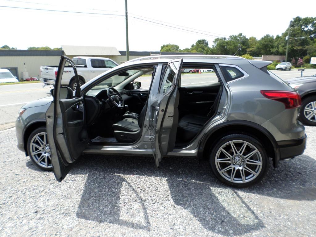 2019 Nissan Rogue - $10,500