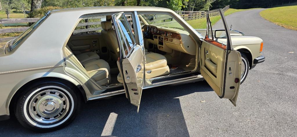 1982 Rolls-Royce Silver Spirit - $14,500