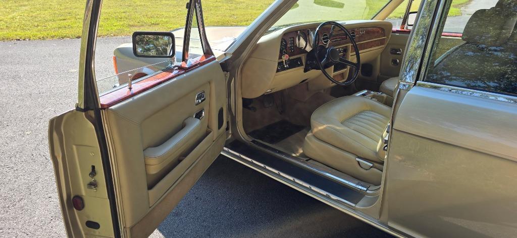 1982 Rolls-Royce Silver Spirit - $14,500