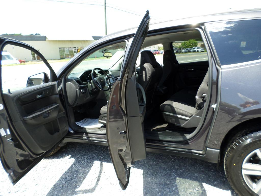 2017 Chevrolet Traverse - $8,500