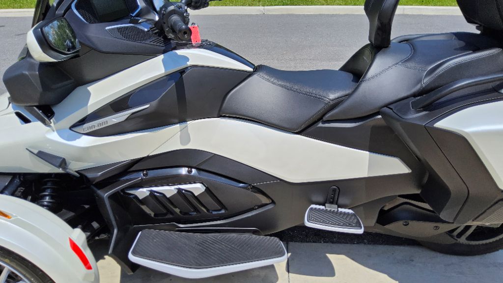 2026 Can-am Spyder - $27,999