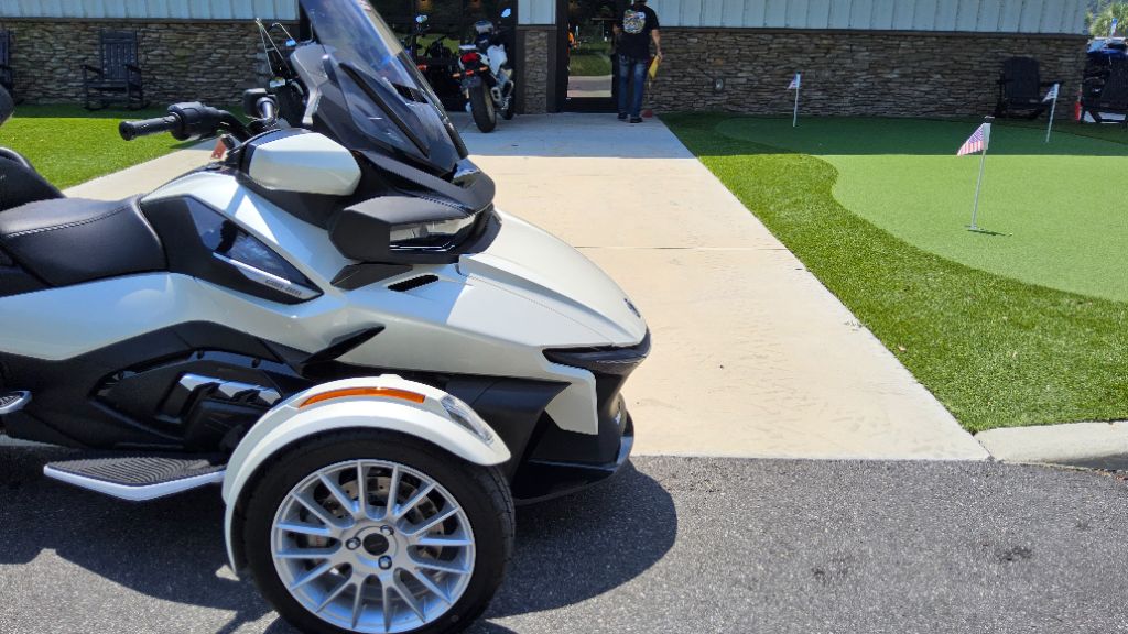 2026 Can-am Spyder - $27,999