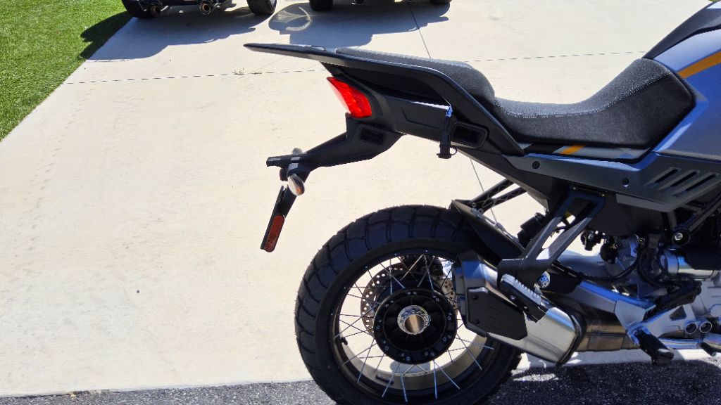 2025 Moto Guzzi Stelvio