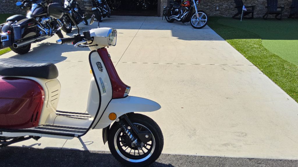 2021 Royal Alloy Grand Tourer - $2,995