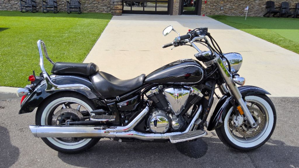 2014 Yamaha V Star 1300 - $2,900