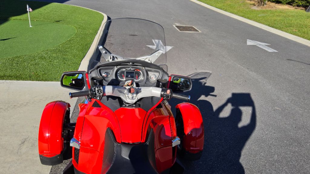2011 Can-am Spyder - $8,995