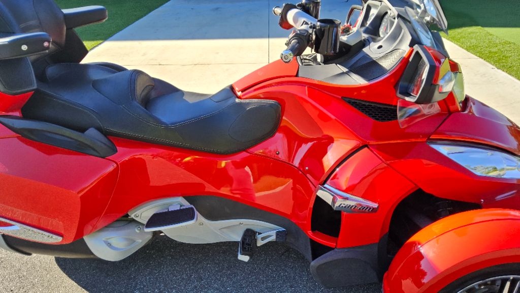 2011 Can-am Spyder - $8,995