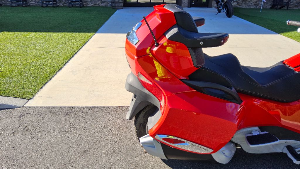 2011 Can-am Spyder - $8,995