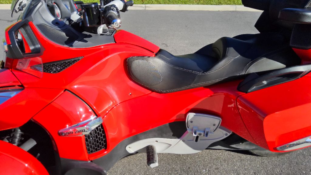 2011 Can-am Spyder - $8,995