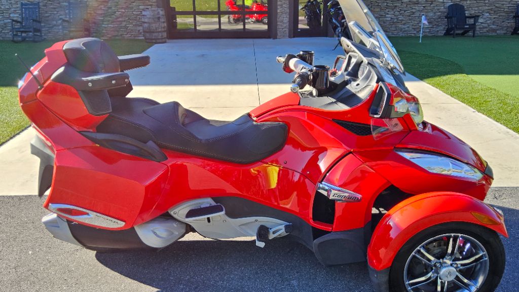 2011 Can-am Spyder - $8,995