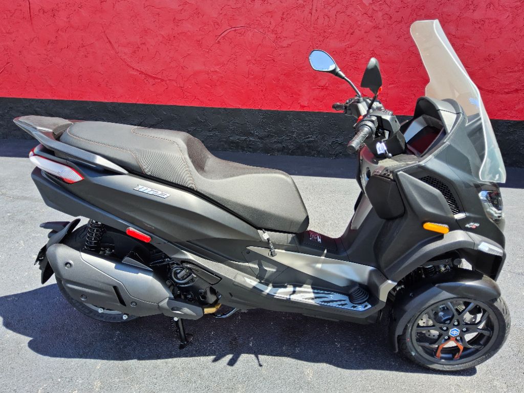 2025 Piaggio Mp3 - $9,995