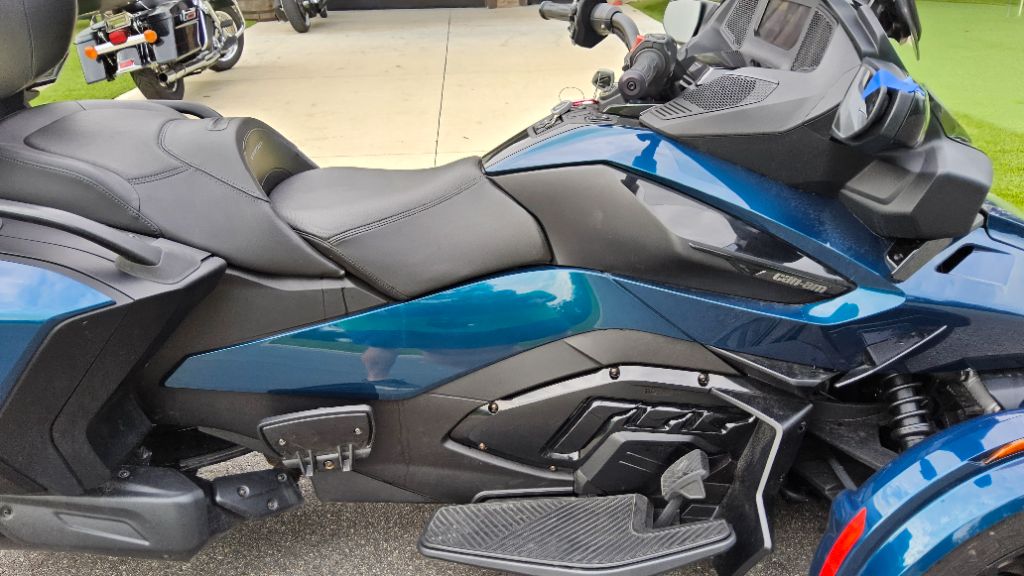 2021 Can-am Spyder - $20,500