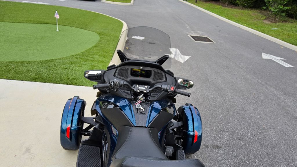 2021 Can-am Spyder - $20,500