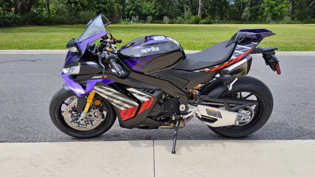 2027 Aprilia Rsv4 - $26,999