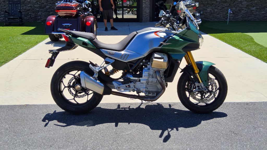 2024 Moto Guzzi V100 - $10,995